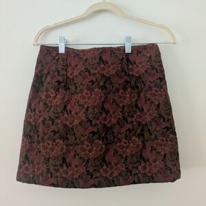 Floral Jacquard Mini Skirt in Burgundy